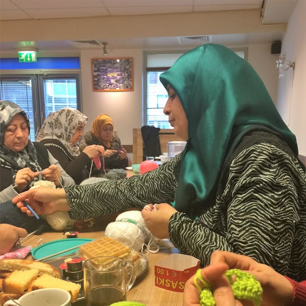 Koffie ochtend actief vrouw in wippolder