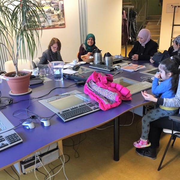 Koffie ochtend actief vrouw in wippolder