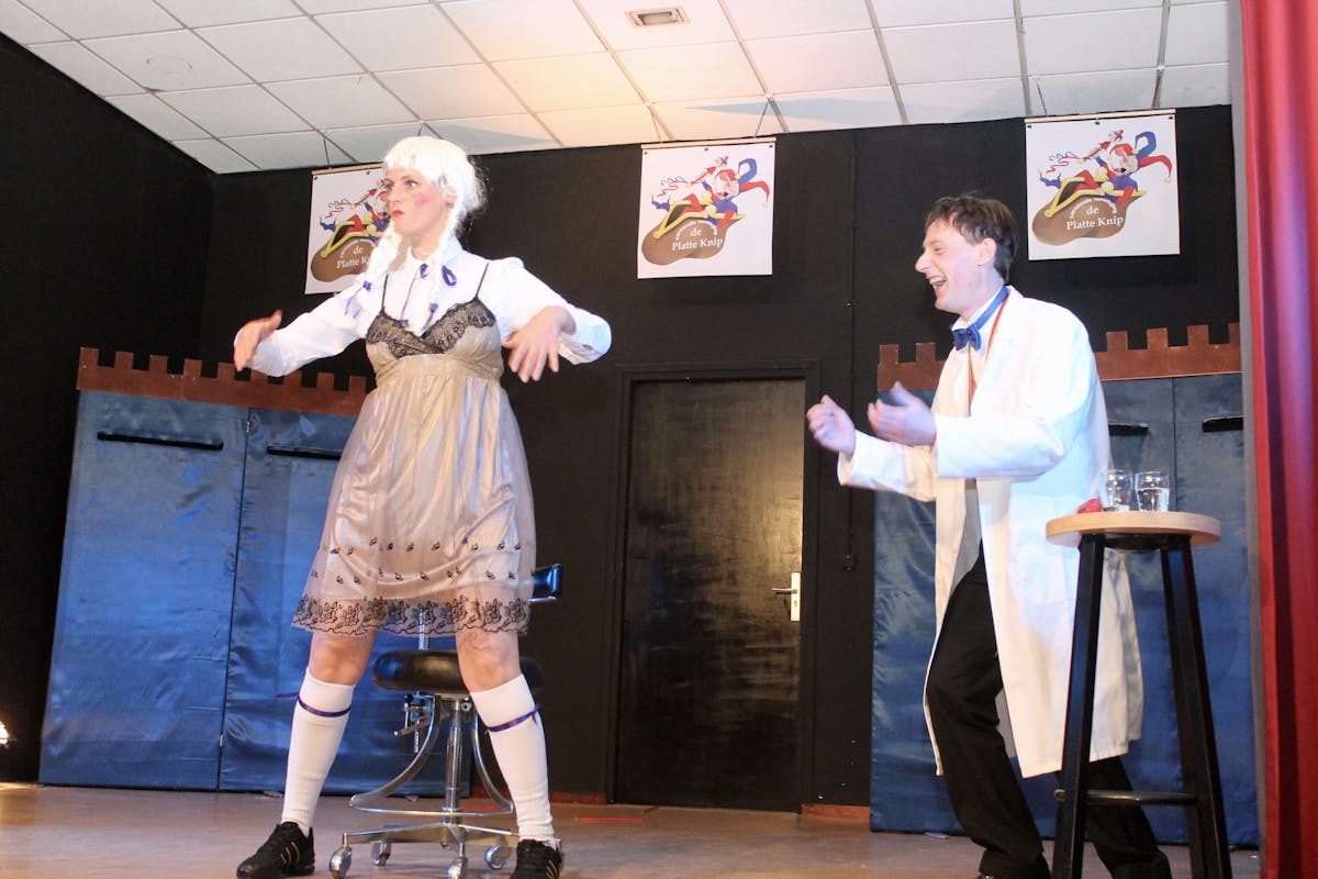 Pronkzitting C V Platte Knip In Berichten Op