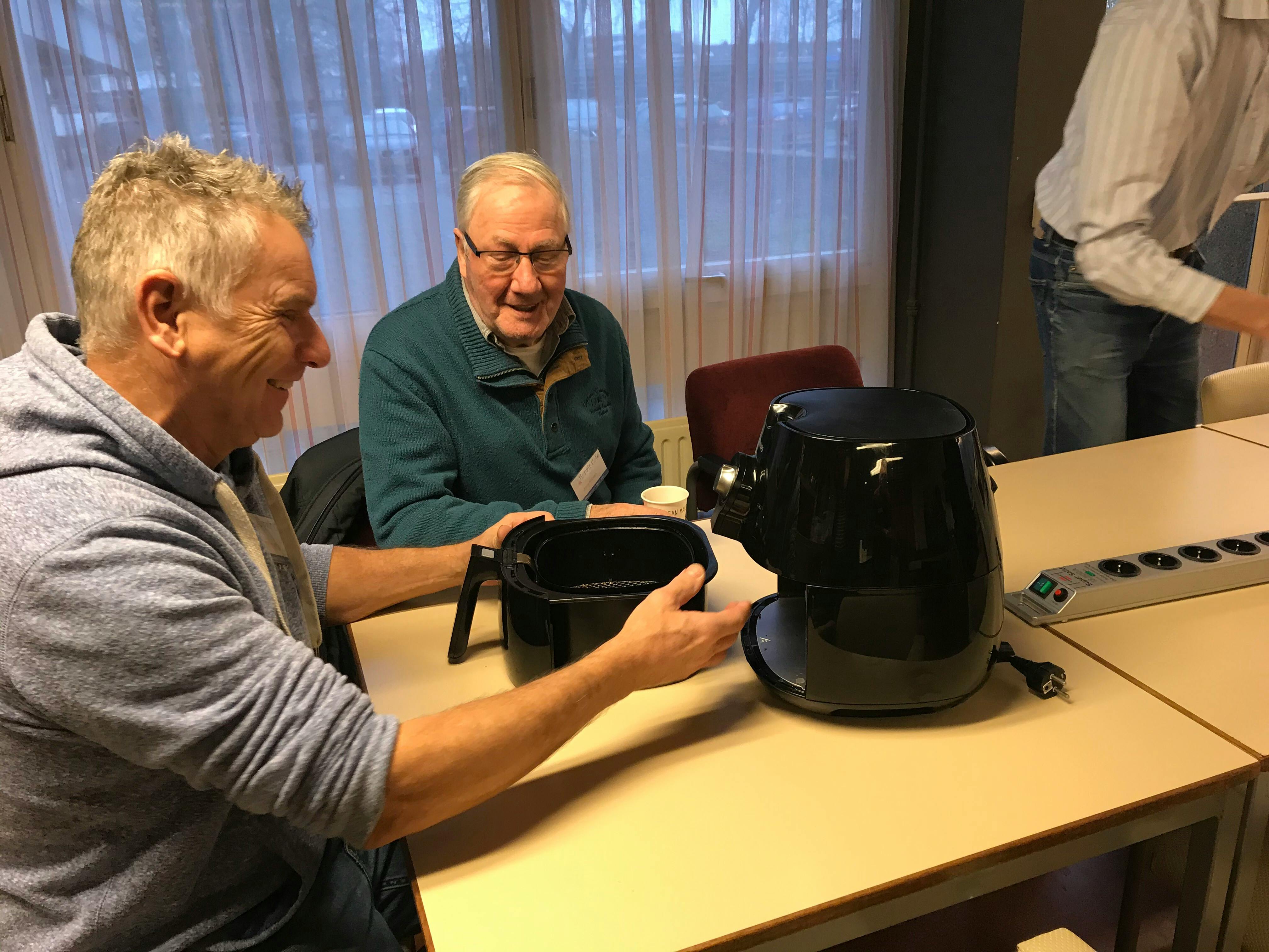 Het Repair Cafe is open