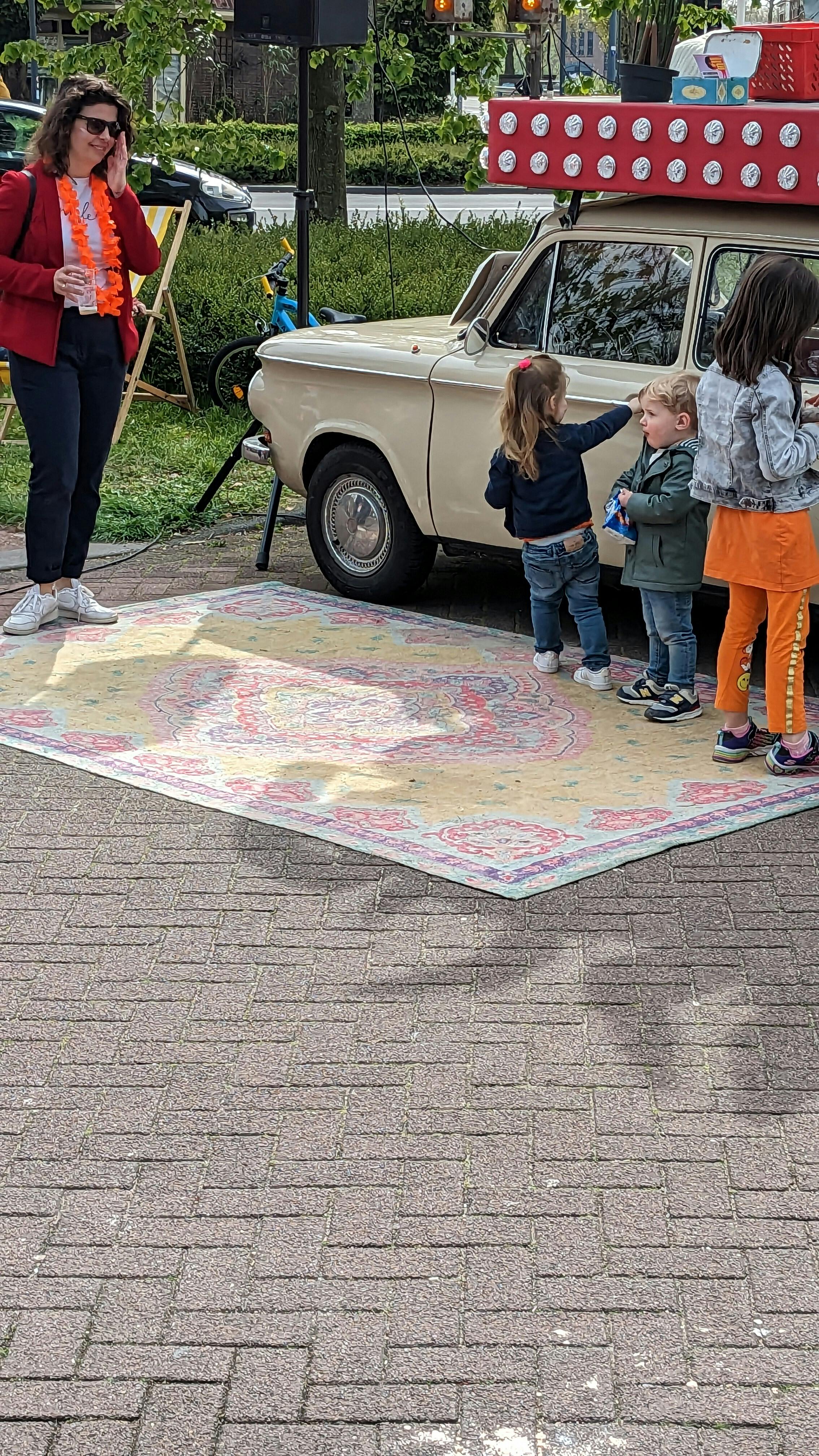 Koningsdag 2023: Een Stralende Zon, Bruisende Gezelligheid En Goede Zin ...