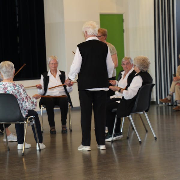 Zit combi dansen in Overloon