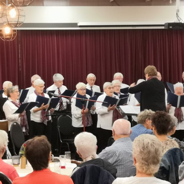 Zingen bij Seniorenkoor Zangersvreugd in Rijkevoort