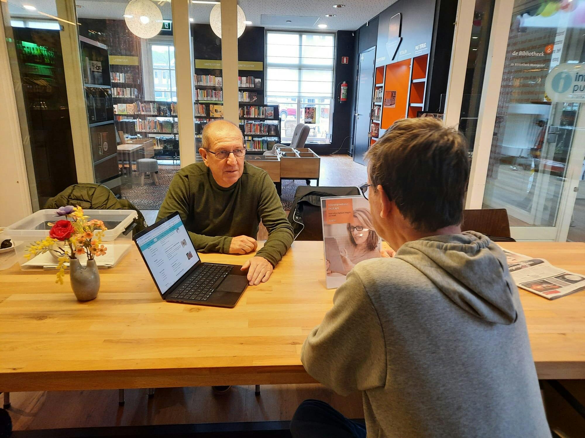 Stel Je Digitale Vragen Bij Het Digicafe In De Bibliotheek | In ...