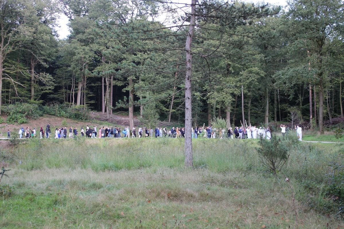 Honderden bezoekers op Rumi-pelgrimage door Museumpark Orientalis