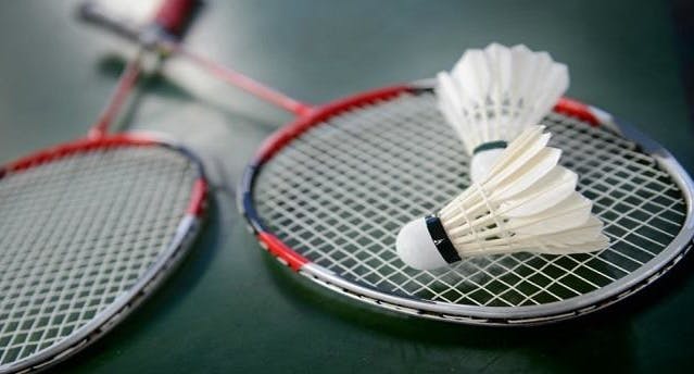 Ben je ouder dan 60 jaar? Doe mee met badminton!
