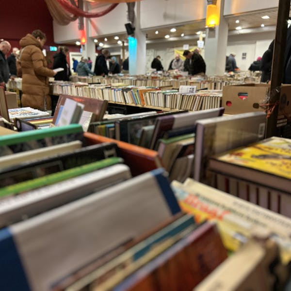 Grote Wereldboekenmarkt op 7-8-9 februari ten bate van Wereldkeuken