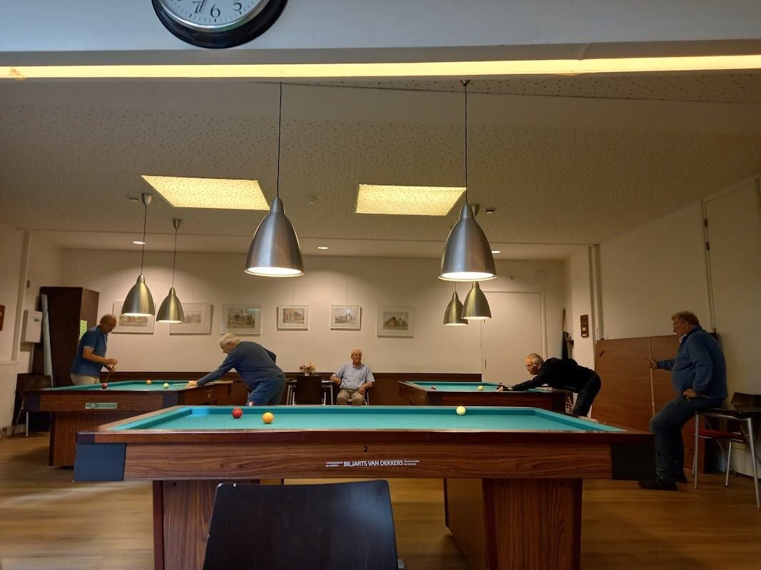 Voor een gezellige middag bij biljartvereniging "Krijt op Tijd"