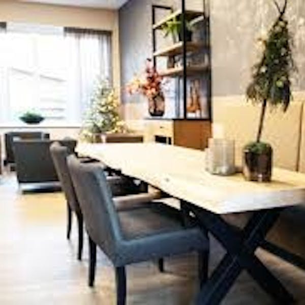 Geniet van koffie en gezelligheid