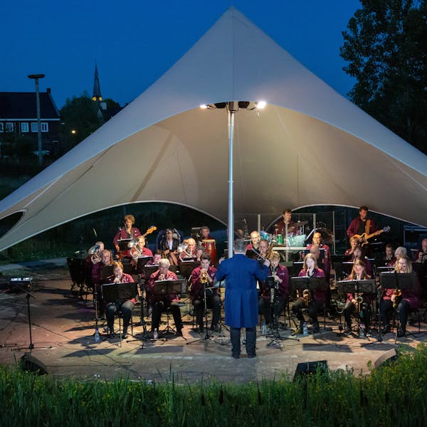 Het Metropeelorkest presenteert “Summernight”