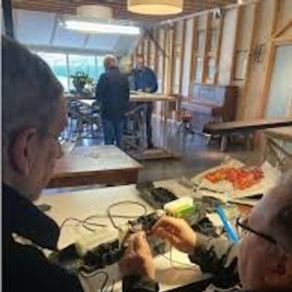 Red je kapotte apparaten