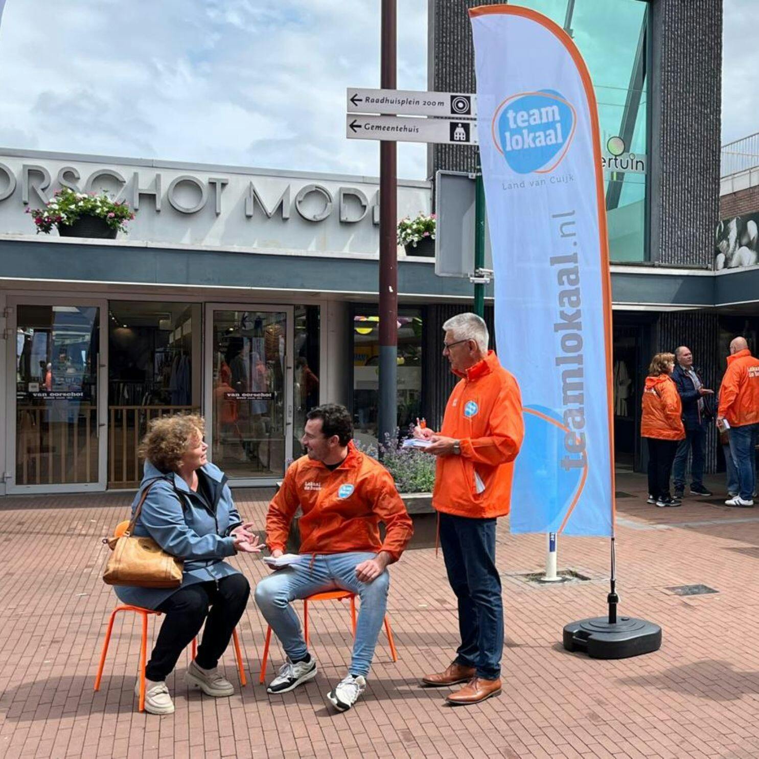 Team Lokaal in gesprek met inwoners