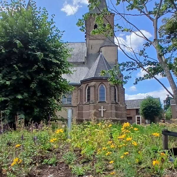 Het Kerkplein is vernieuwd!
