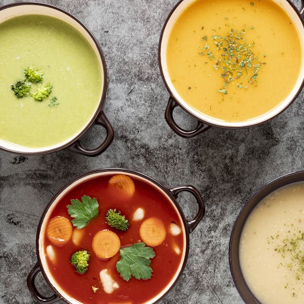 Bordje vol in de Nieuwe Stoof