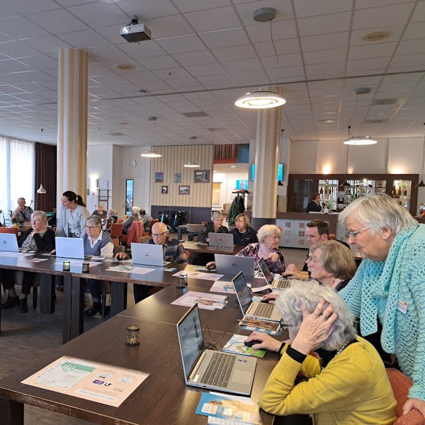 Digitaal Café ontmoetingsruimte 't Kompas