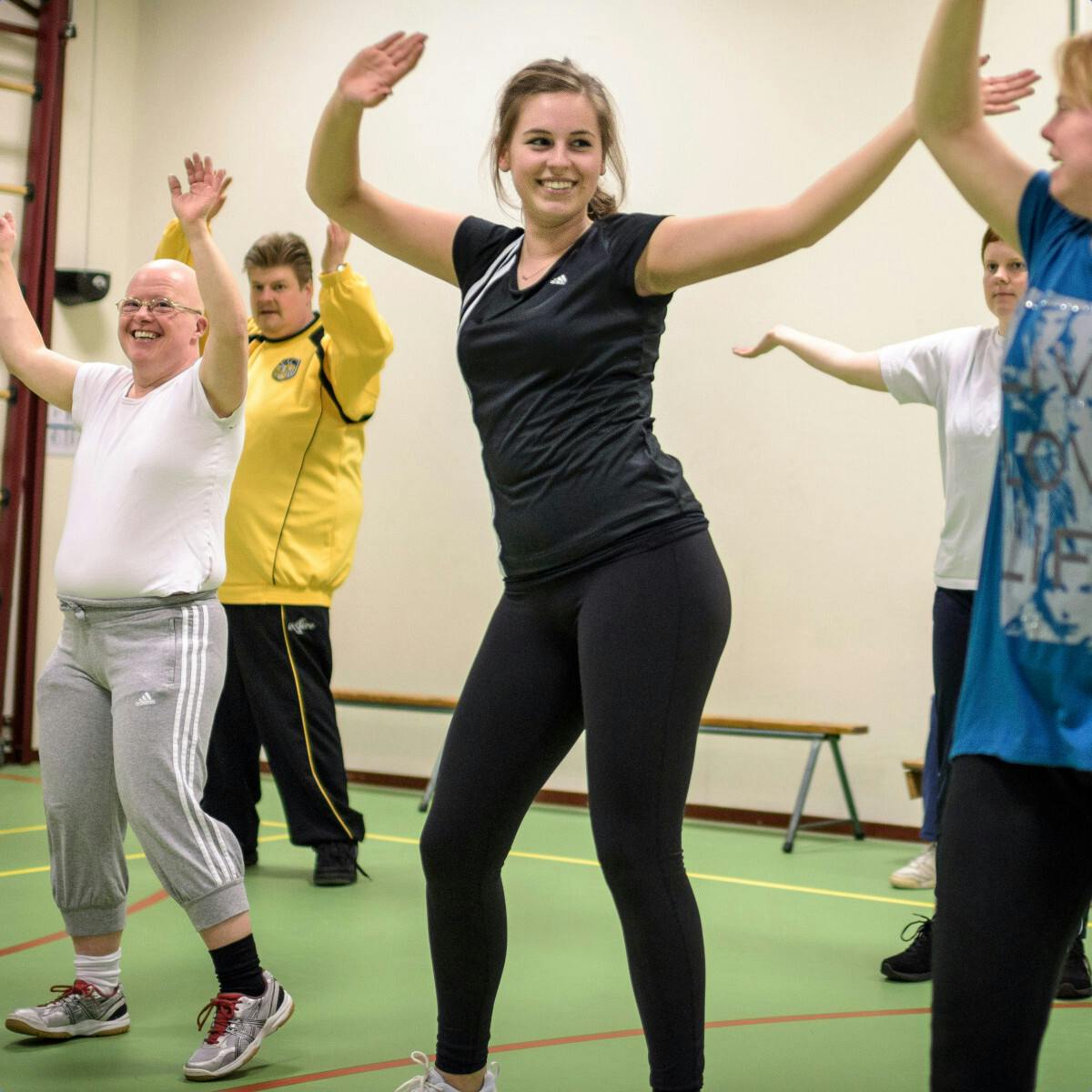 Help Jenny genieten van actieve uitjes