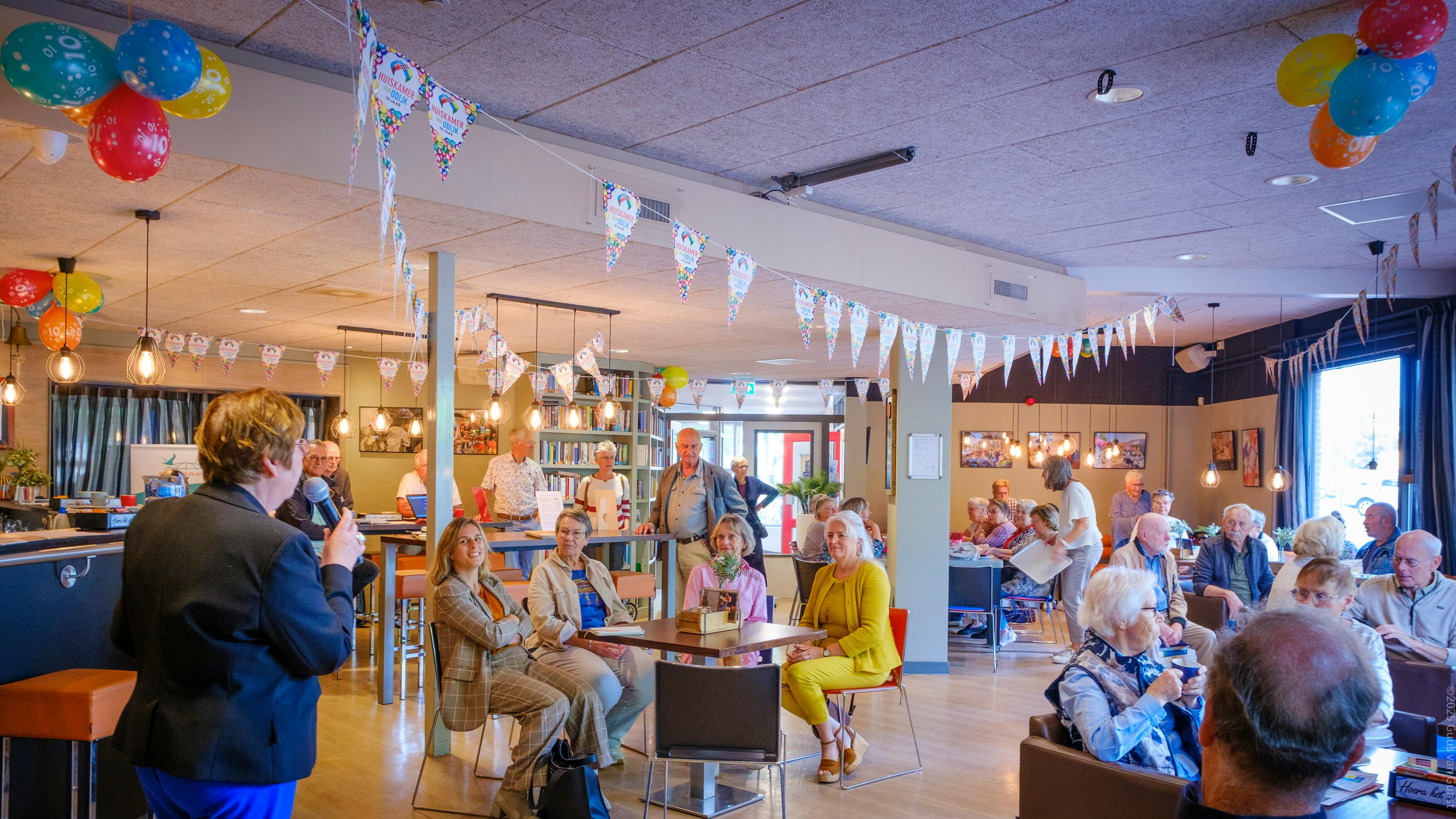 Foto-impressie feestweek Huiskamer van Odijk