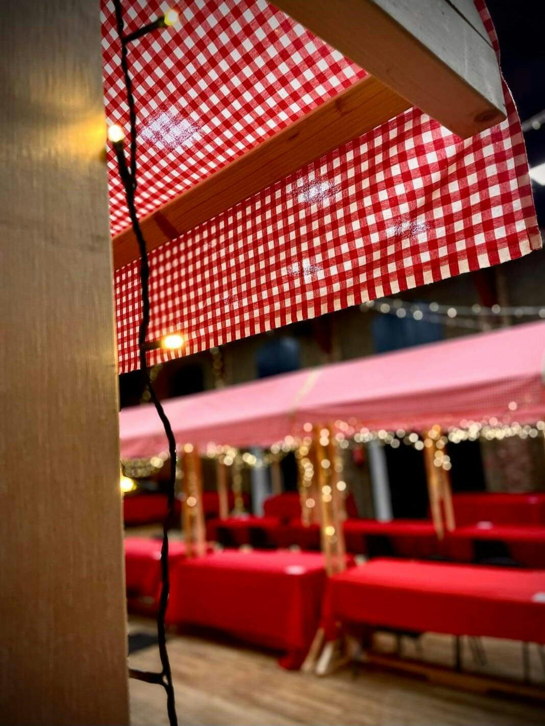 Sfeervolle kerstmarkt bij C.C. Den Heuvel