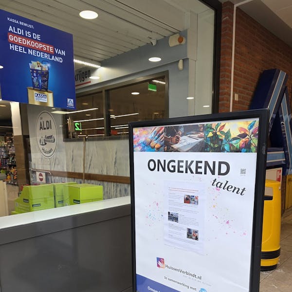 Laat je verrassen in het Zilverhuus en lees de zuil in de brink