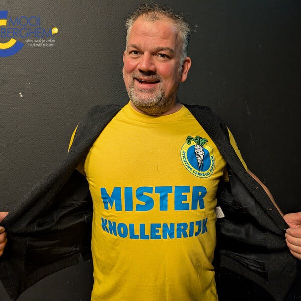 Dorpsraad en Mooiberghem verrast Theo van Ravenstein als Mister Knollenrijk!