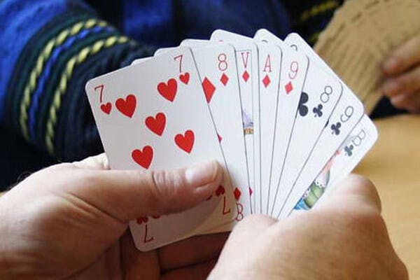 Gezellige klaverjasmiddag in de Lindehof