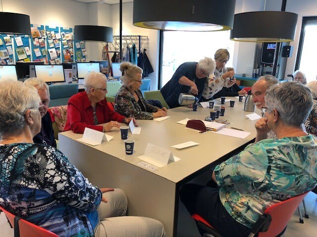 Samen herinneringen ophalen bij Vertel eens