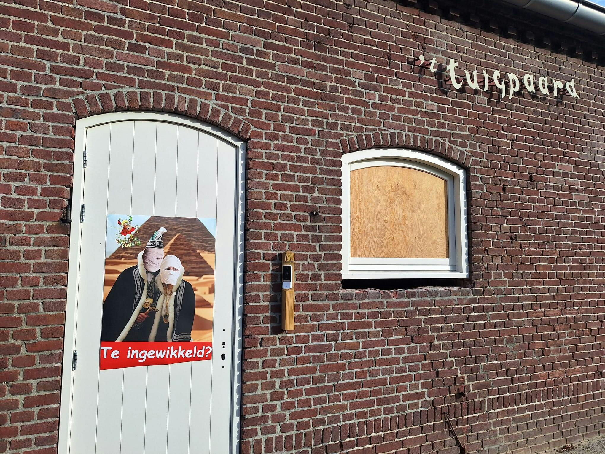 💚💛❤️ NIEUW PRINSENPAAR OF...... ......TE INGEWIKKELD? 🧻