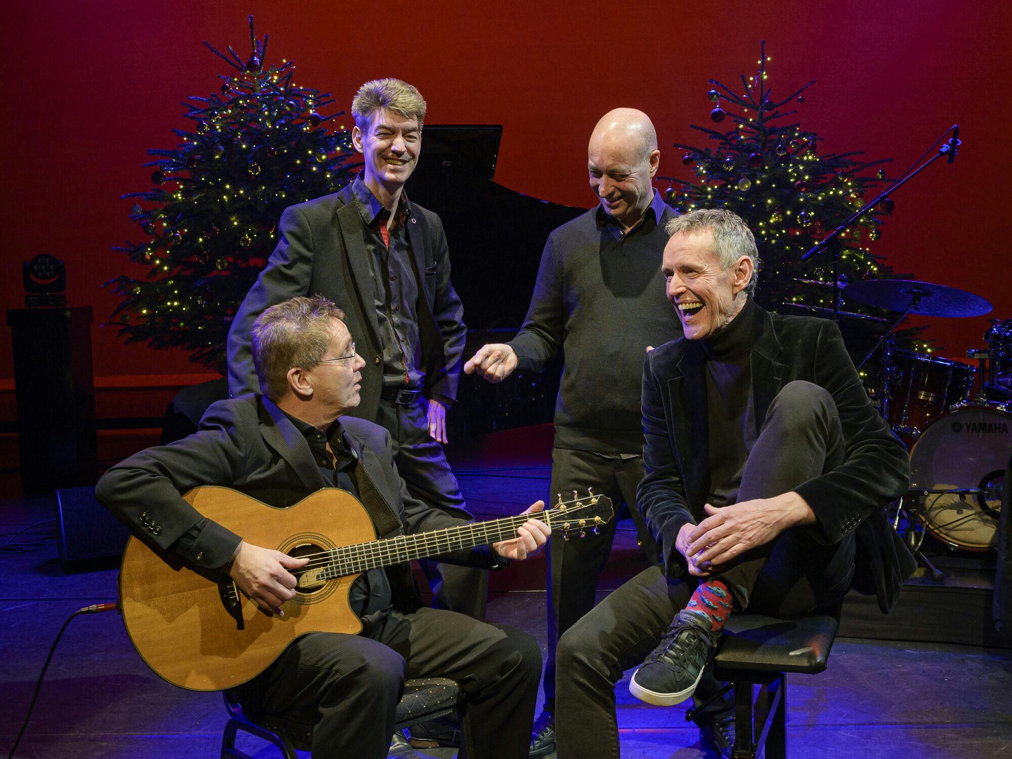 Een vrolijk 🎄kerstprogramma 🎼 A Holly Jolly Christmas! in de Thiemeloods 💏.