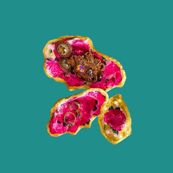 Voor vrijwilligers die van Oesterschelpen decoreren houden, :)