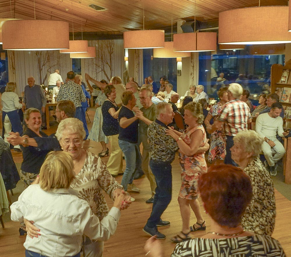 Ontmoet elkaar bij Seniorencafé Burgerlust