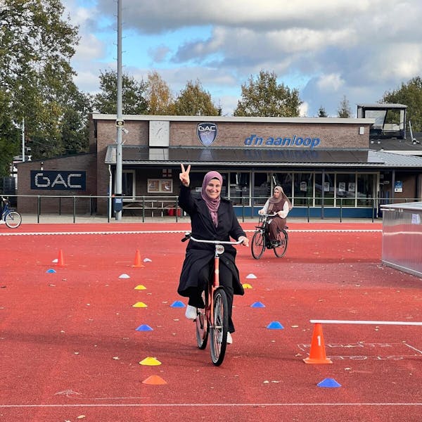 “Fiets Mee” in Gemert-Bakel: samen leren fietsen en meedoen in de samenleving