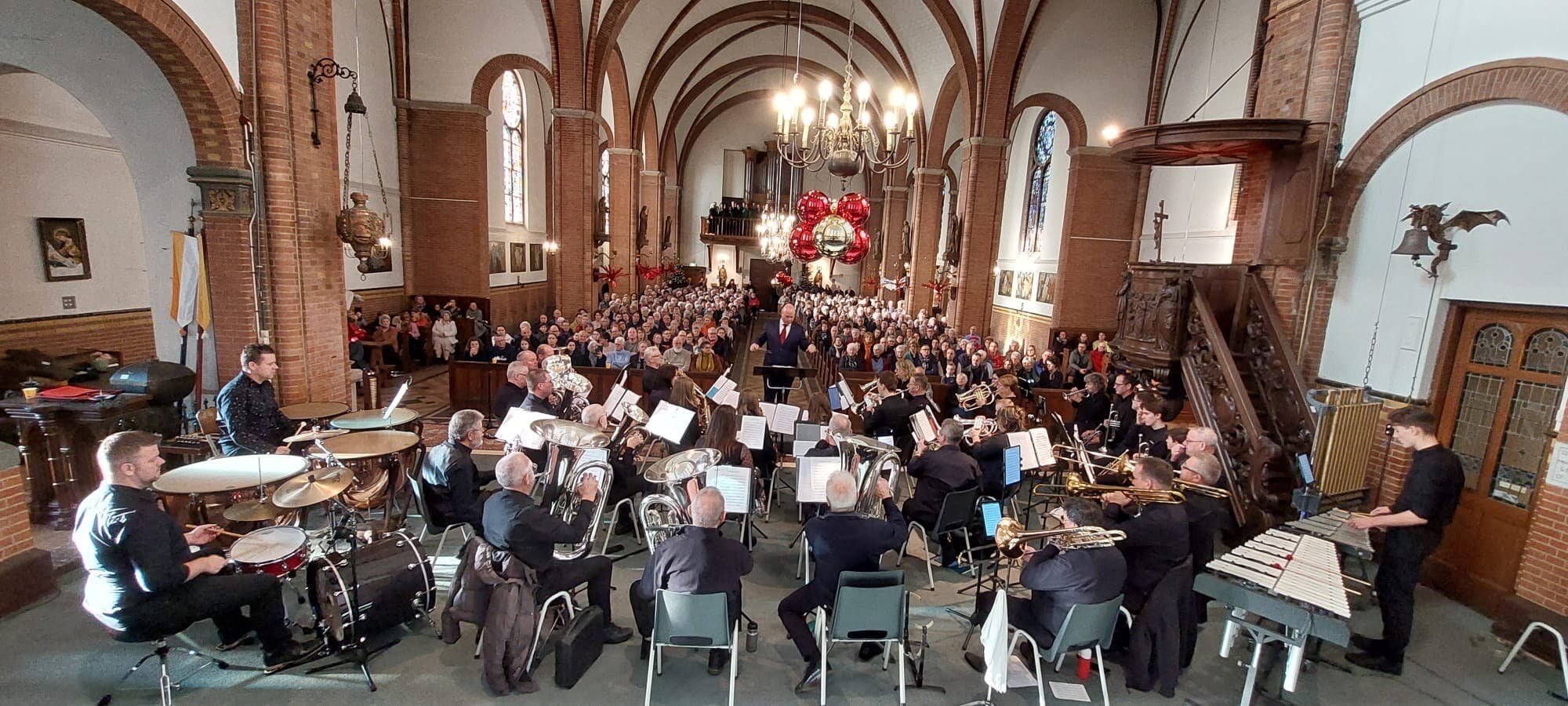 ULTO en Maas en Waals Mannenkoor brengen sfeervol kerstconcert in Winssen