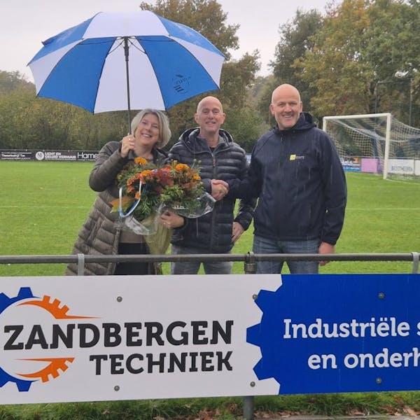 Zandbergen Techniek trotse bordsponsor vv Oeken