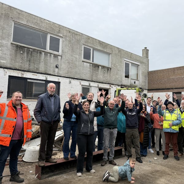 Met sloop huizen Julianastraat start het werk aan de nieuwe Spoorzone