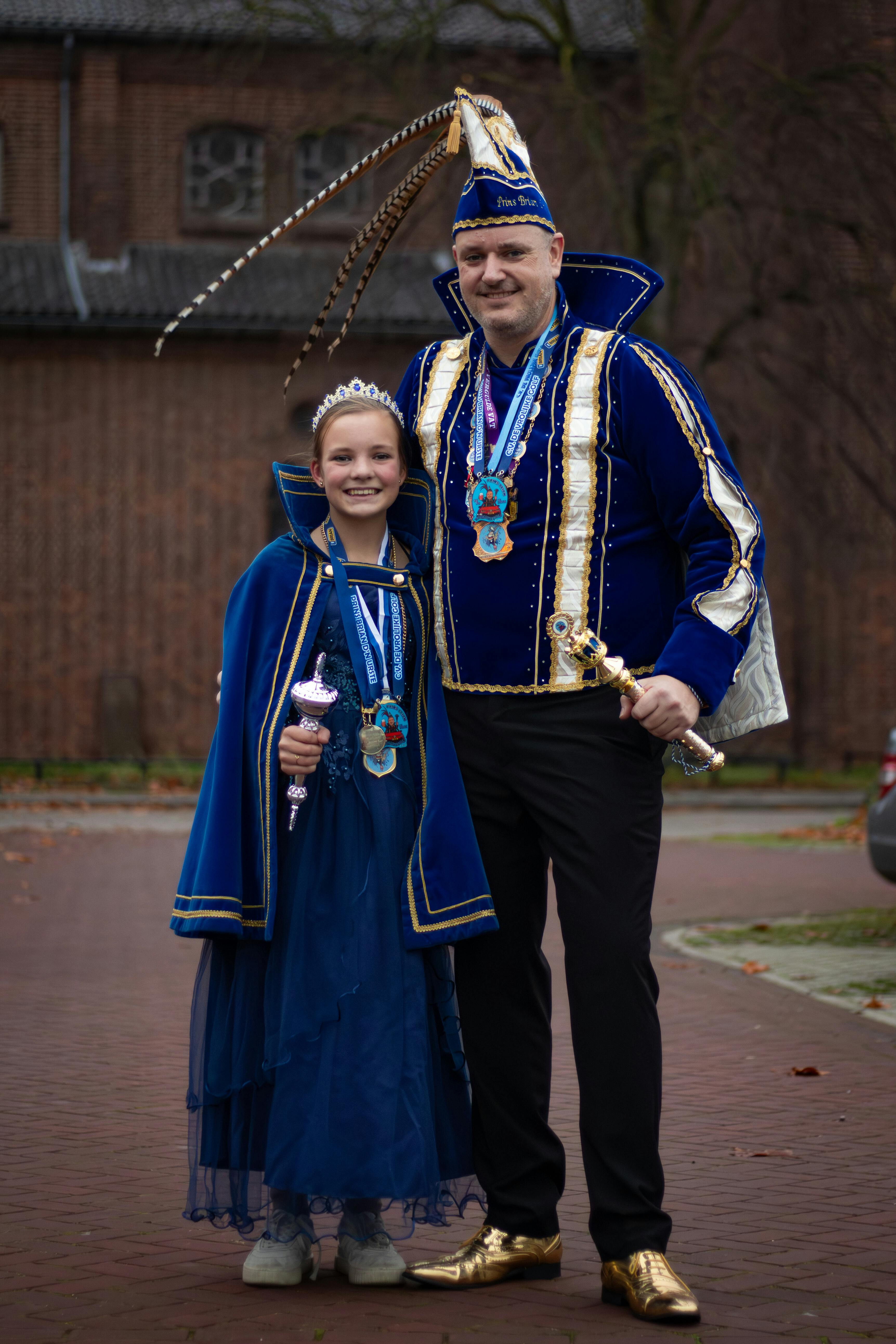 De Nije Heersers van het Golvenrijk!