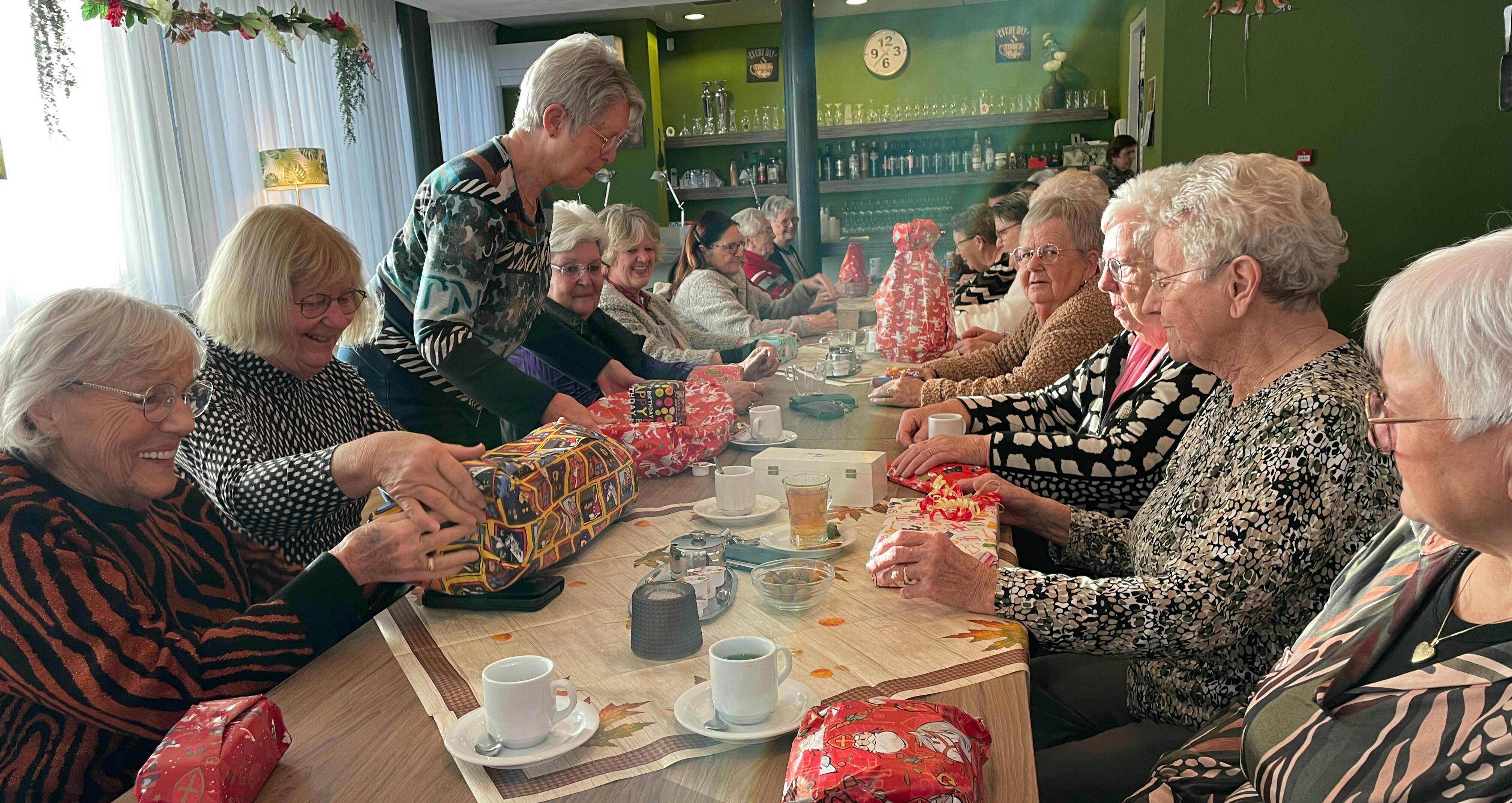 Feestelijke cadeautjes en gezelligheid in Brakel