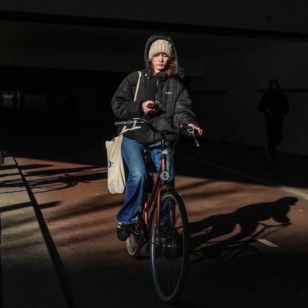 Gratis fietslichtreparatie voor jongeren bij Station Elst