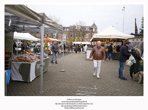 Kerstdagen: vieren of voorbij laten gaan? We vroegen het op de markt