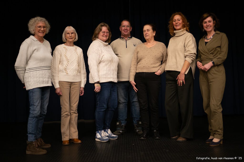 Burgemeester Lieke Schuitmaker op bezoek bij de Verbinders van OnsAlphenChaam.nl