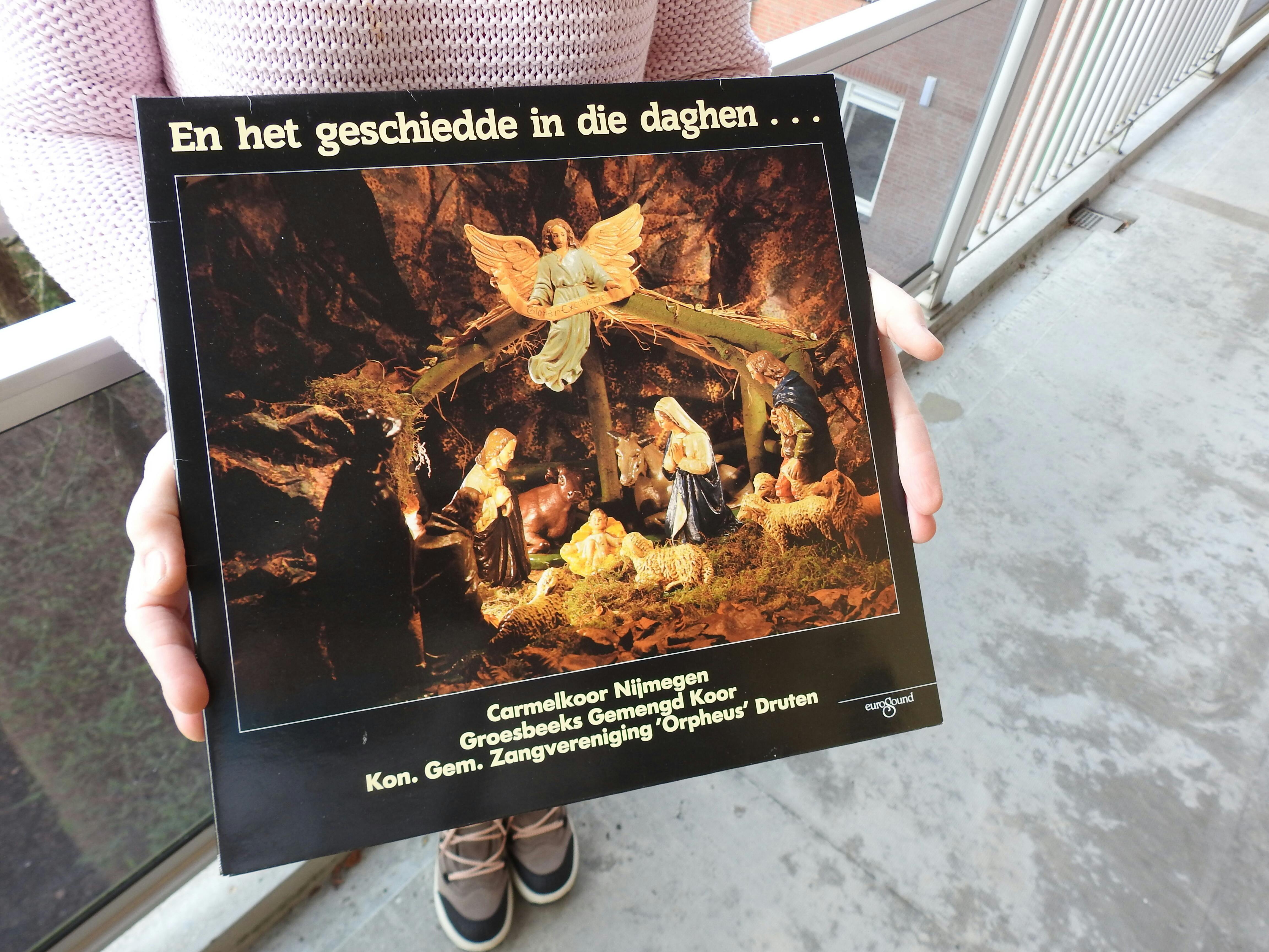 José brengt de stem van haar moeder terug op Kerstnacht