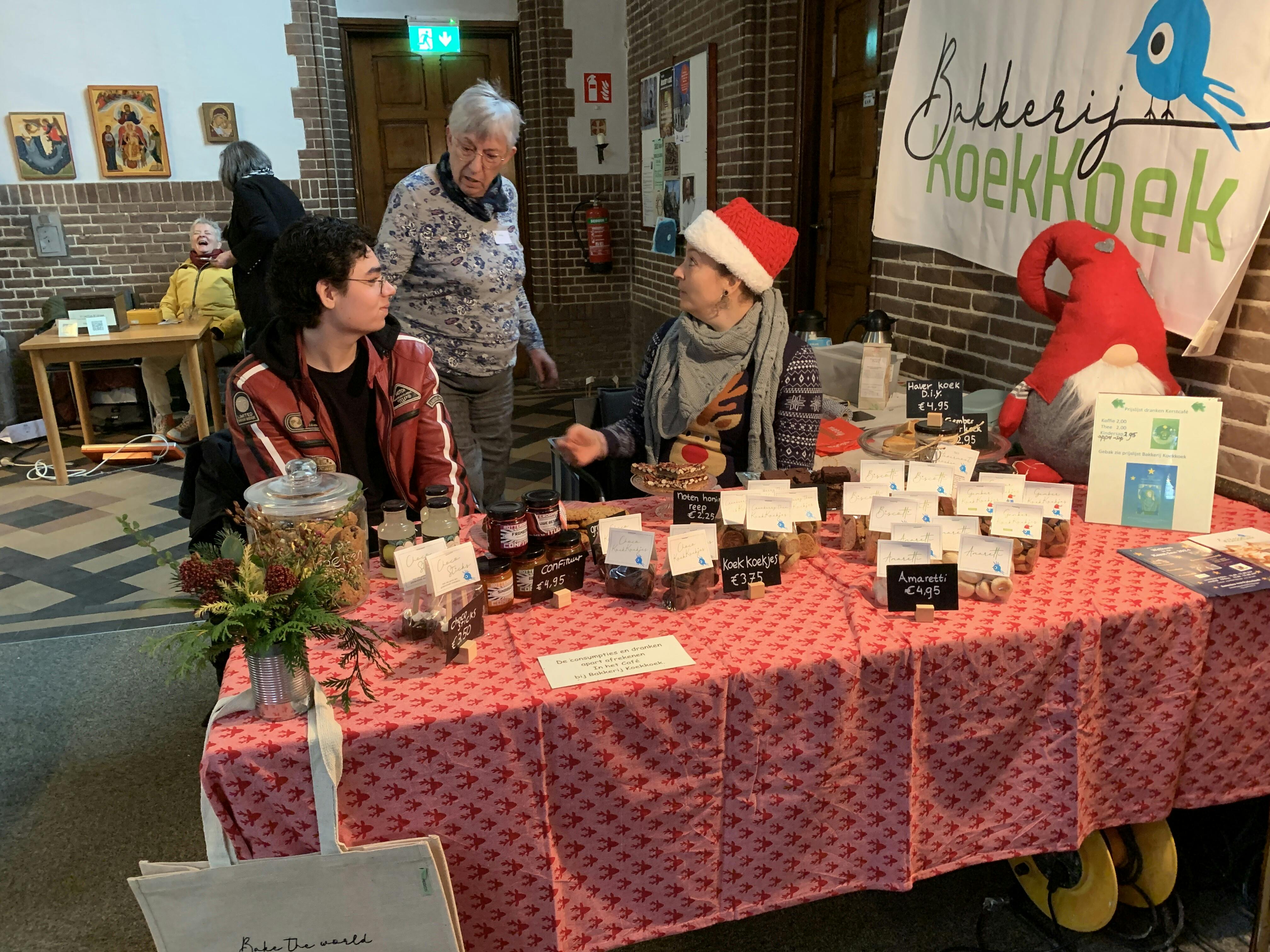 Bezoek de Kerstfair en de Kerststallenexpositie en geniet van het meezingconcert