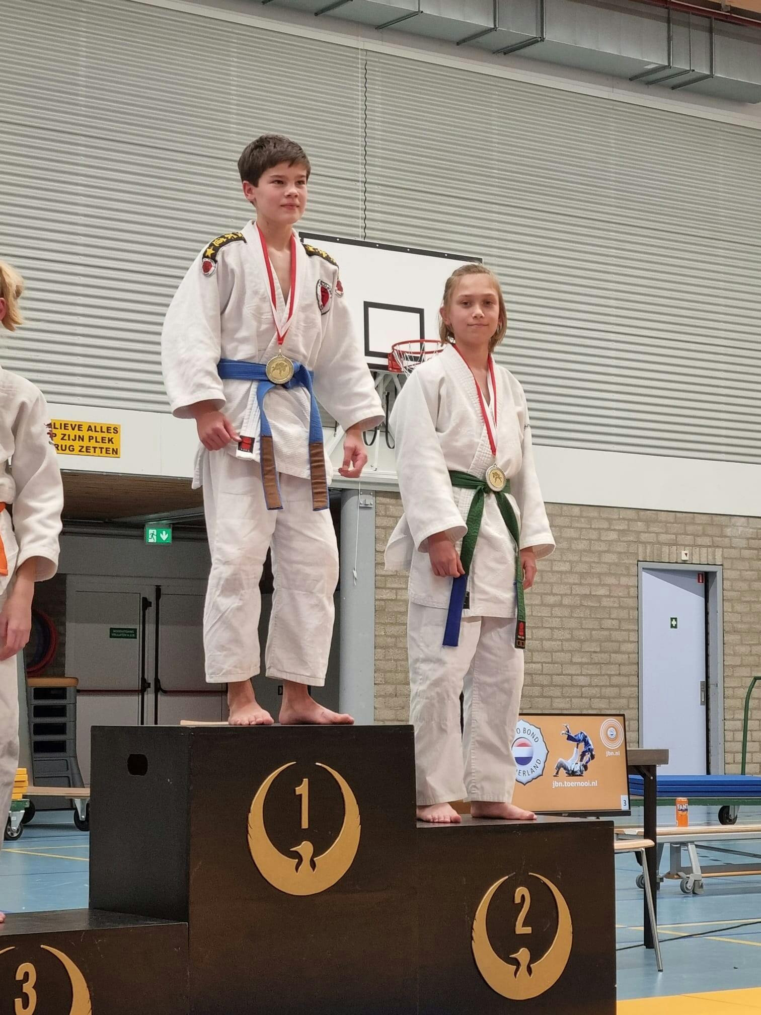 Judoka’s Budovereniging Elst vallen in de prijzen op het “Pepernotentoernooi” in Maartensdijk