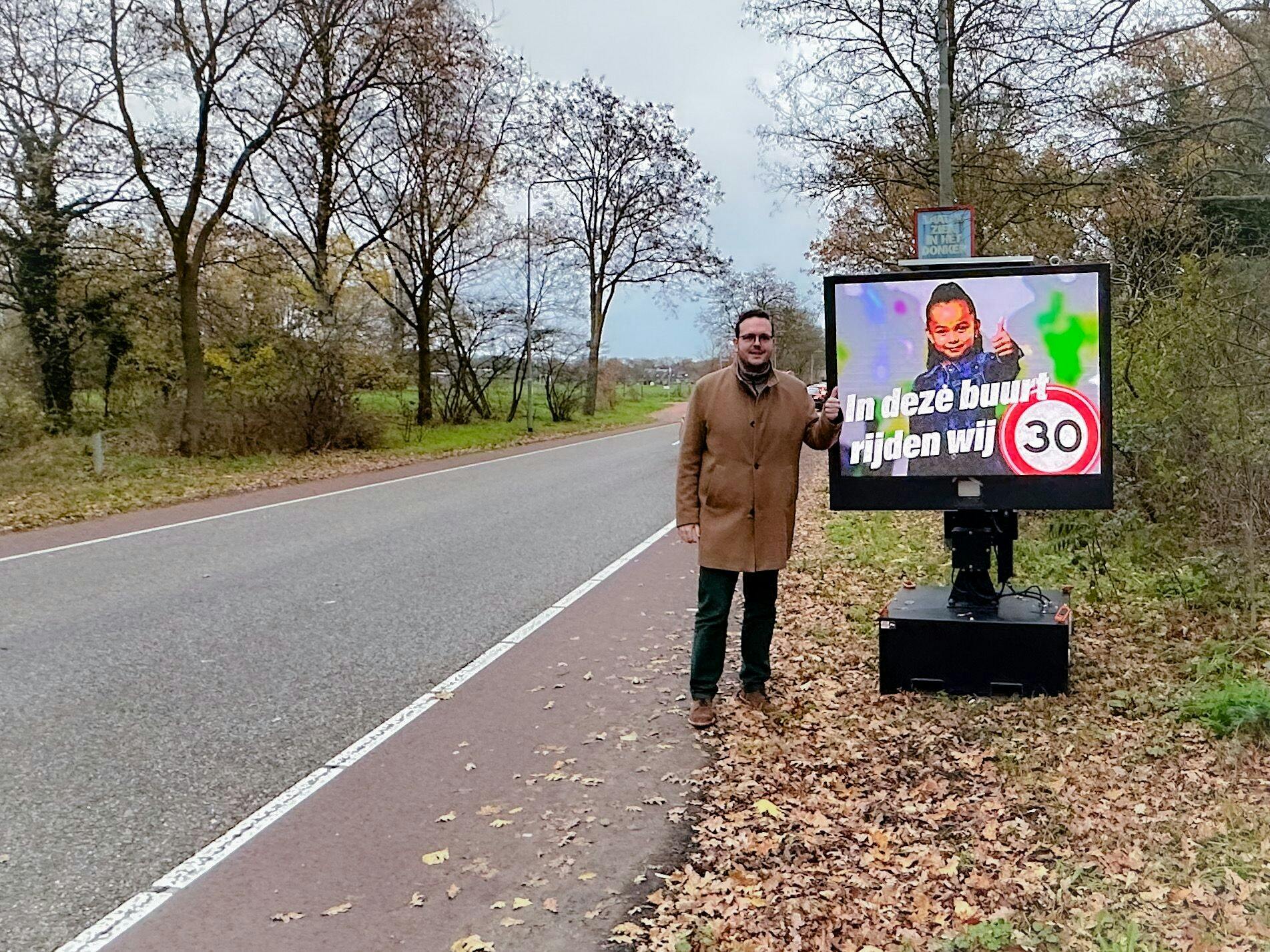 Tijdelijk snelheidsscherm op de Ringbaan moet verkeersveiligheid verbeteren