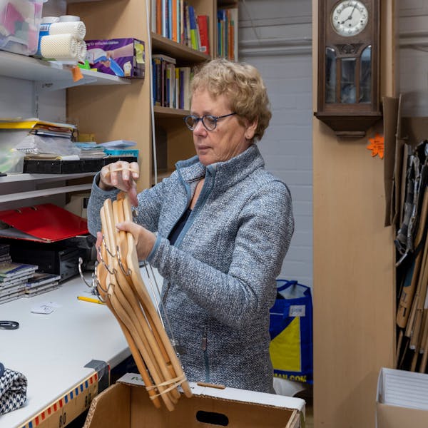 Van mooi lepeltje tot sjieke jas? Terre des Hommes zoekt medewerker Magazijn/Sorteerruimte (vrijwilligerswerk) bij de winkel in Middelburg