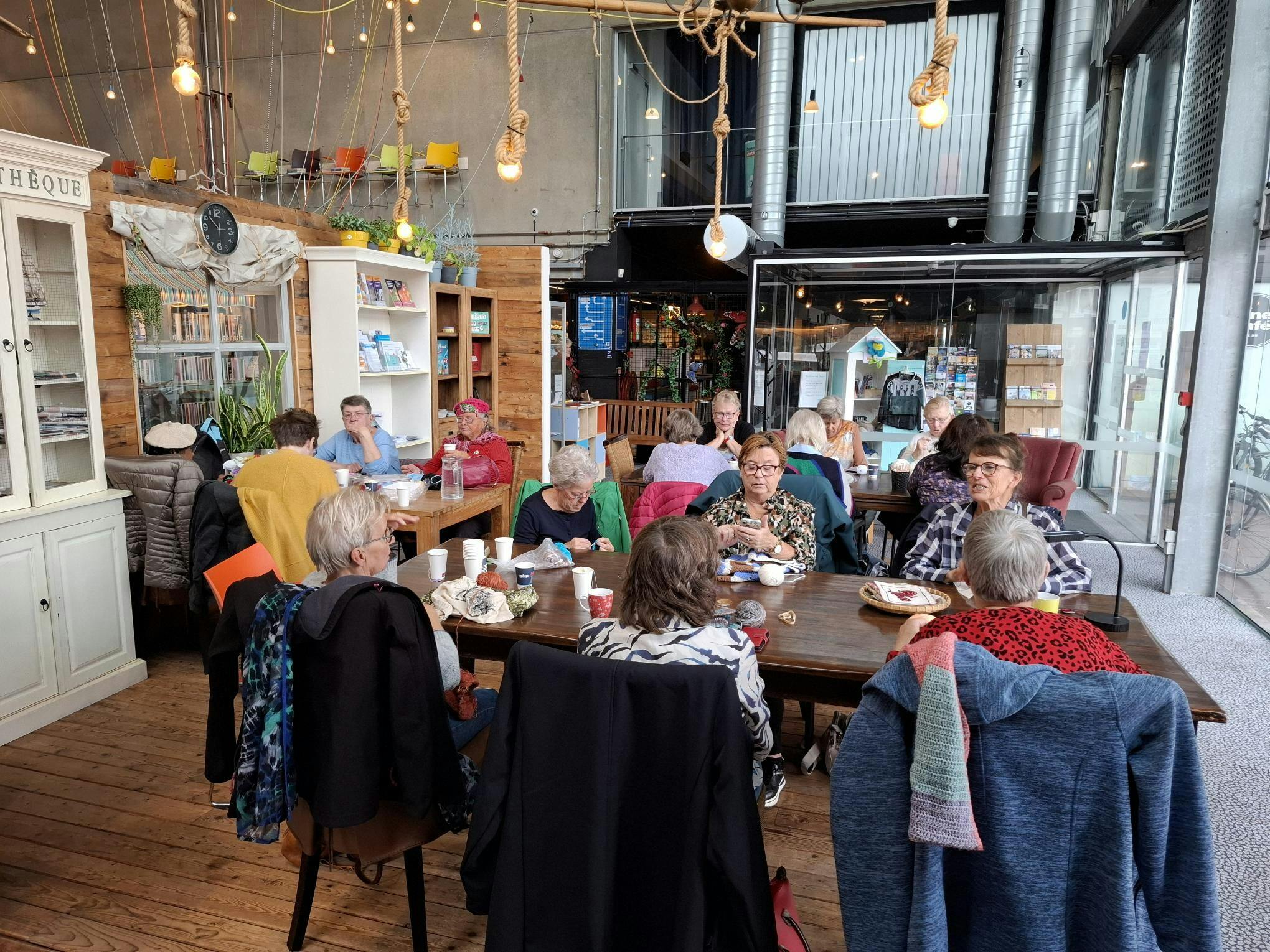 Handwerkcafé: Haak aan en doe mee!