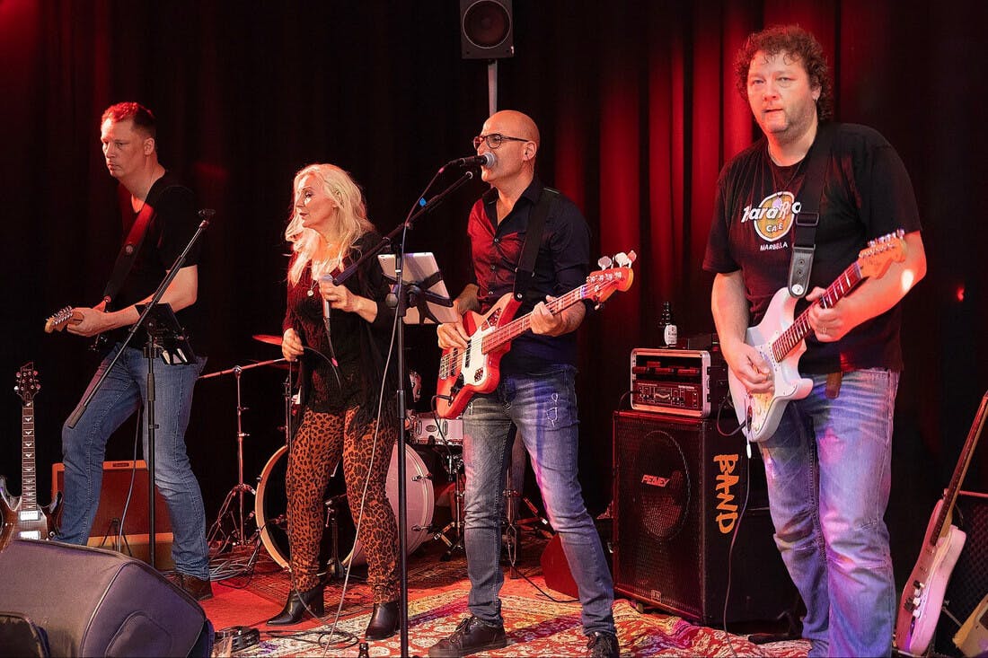 Acropolis Live met Free Fungus Factory