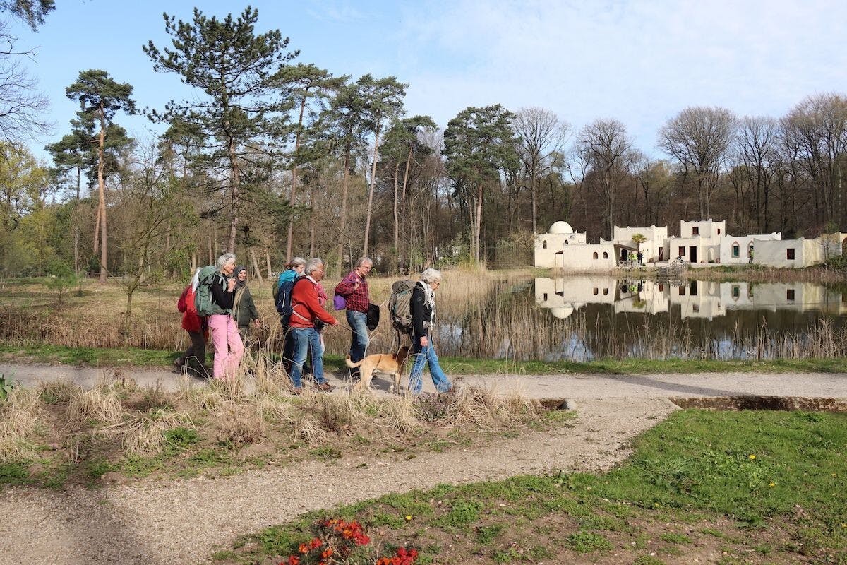 Internationale PeaceWalk doet Museumpark Orientalis aan