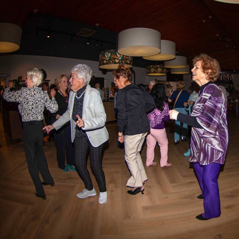 Maak nieuwe vrienden in het Seniorencafé