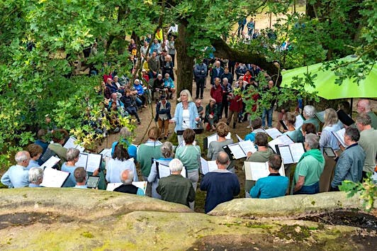Reis door de Nacht op Begraafpark Heilig Land Stichting