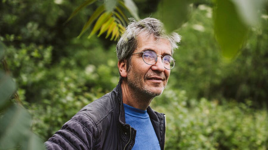 115 jaar Heilig Landstichting: Wouter van Eck plant jubileumboom in Museumpark Orientalis